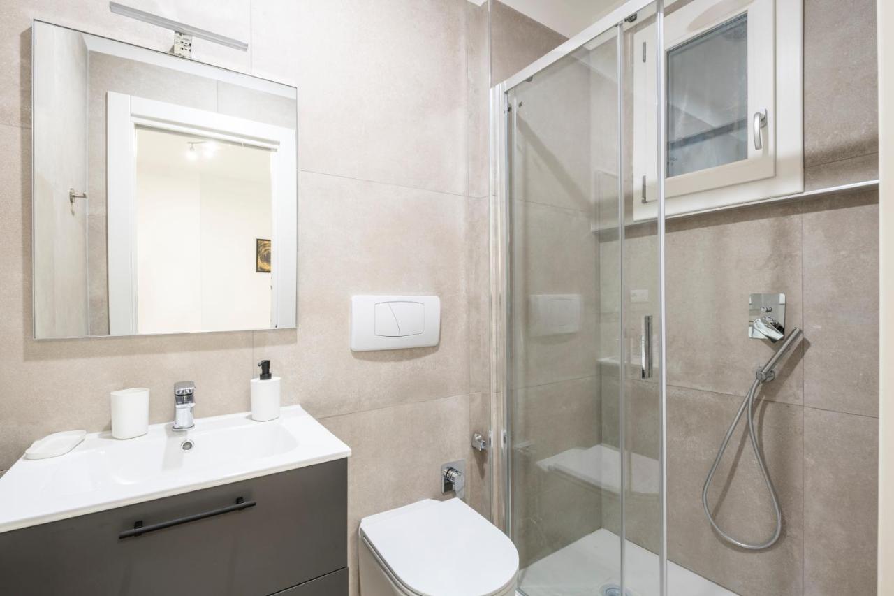Easystayrome 10 Pax 3 Baths 1 Min From Metro Εξωτερικό φωτογραφία